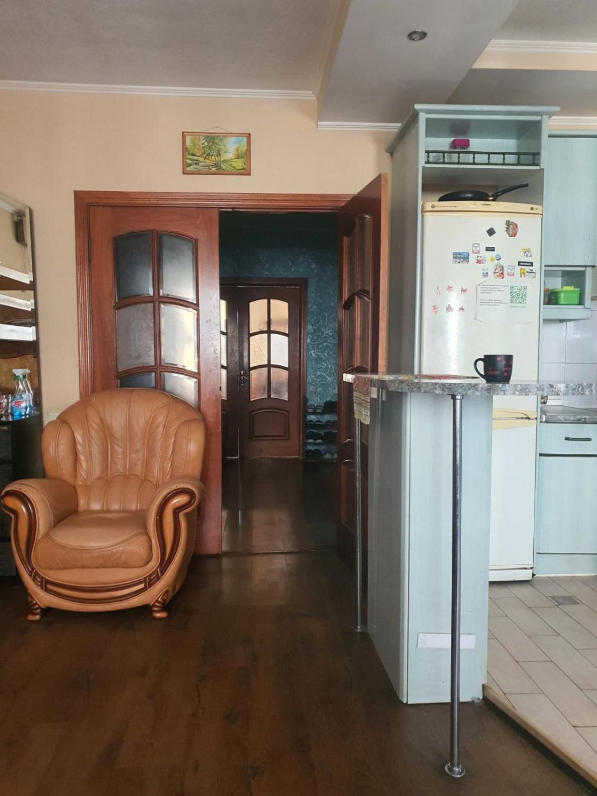 Хостел Оболонь Kyiv Exterior photo