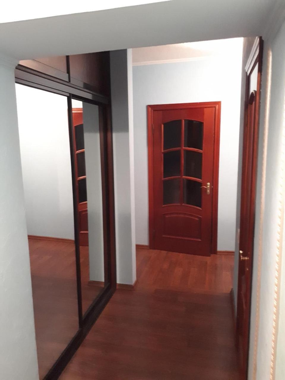 Хостел Оболонь Kyiv Exterior photo